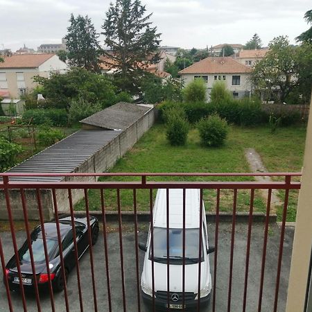 Chambre Dans Appartement A Niort Ngoại thất bức ảnh