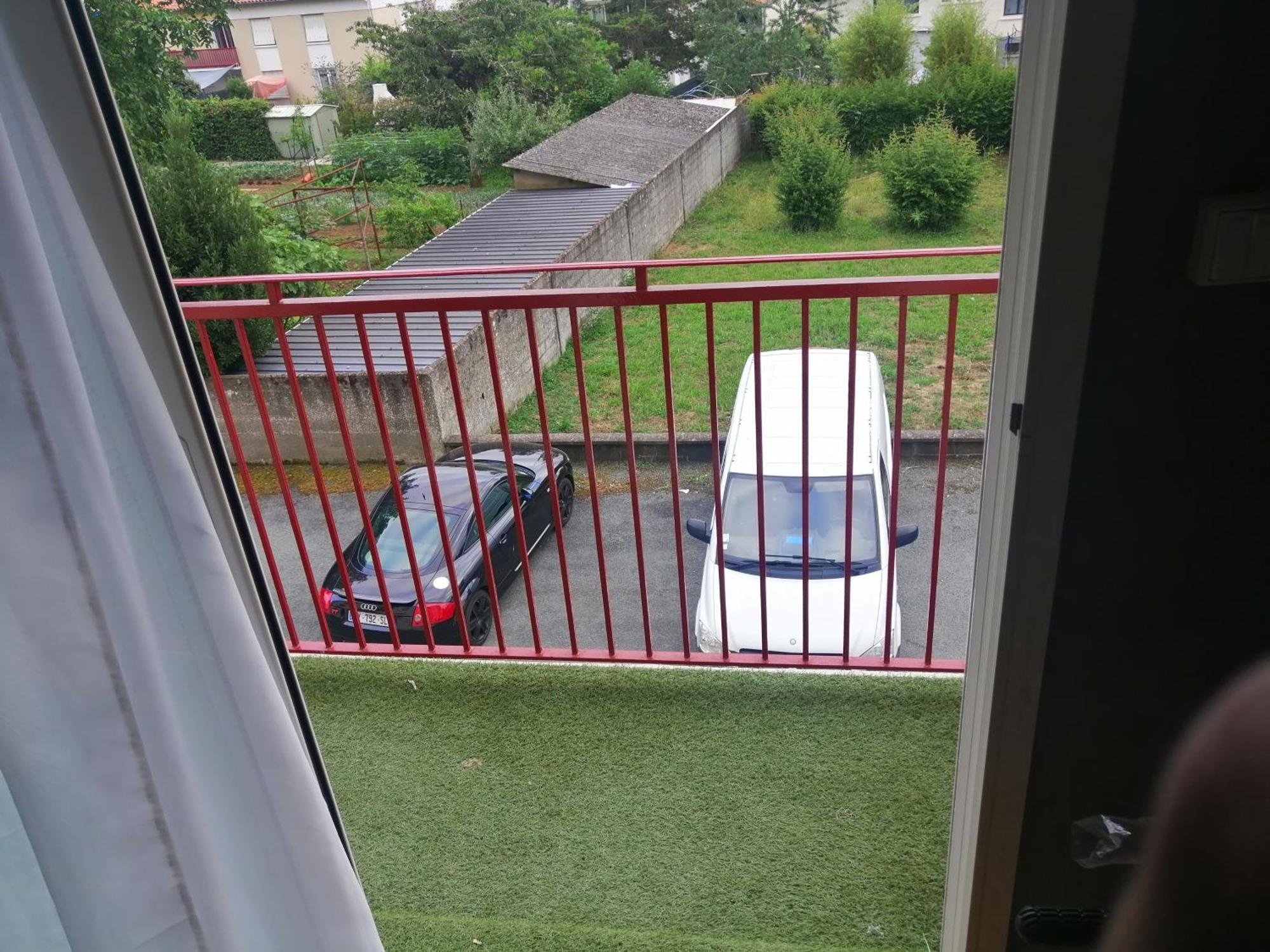 Chambre Dans Appartement A Niort Ngoại thất bức ảnh